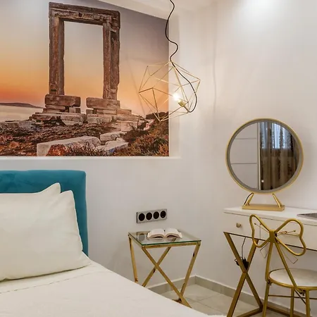 The Diamond Of Naxos Daire Agkidia